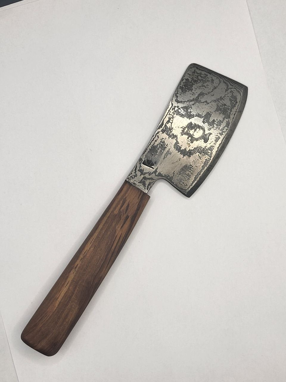 Handgeschmiedetes kl. Gemüse Hackbeil mit breiter Klinge