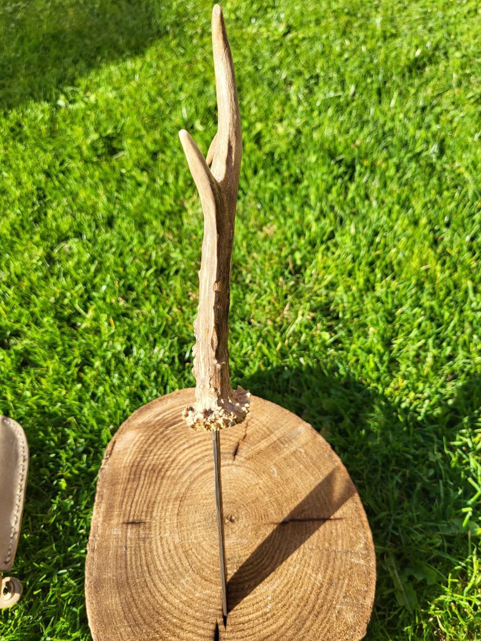 Jagdnicker aus Kupfer-Damast mit Geweihgriff