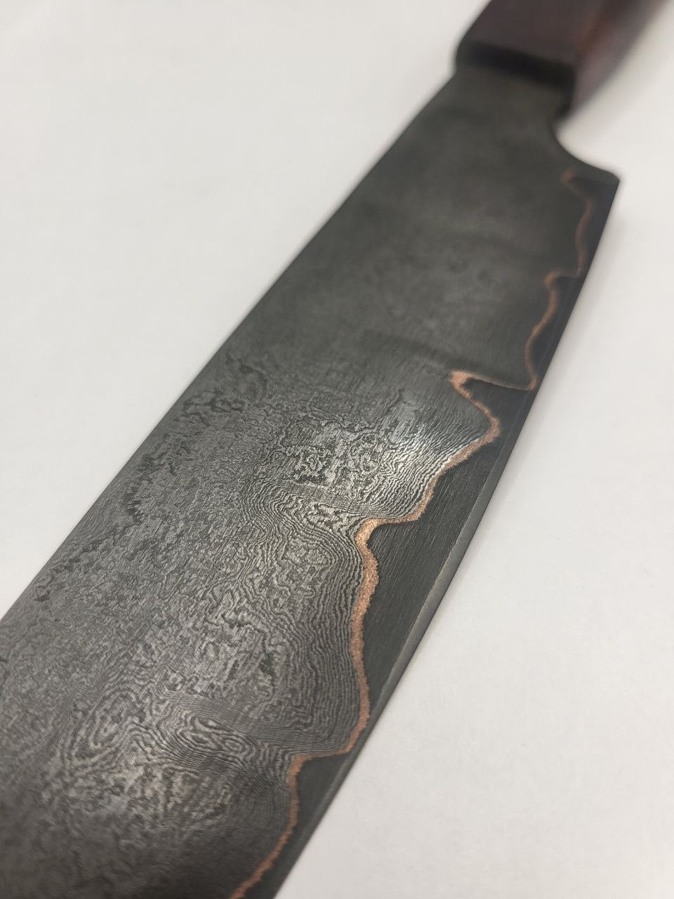 CU Liner High Messer mit 185 mm Klinge und markanter Damaststruktur