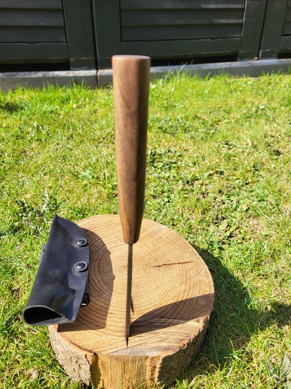 Damast Outdoormesser Nuss