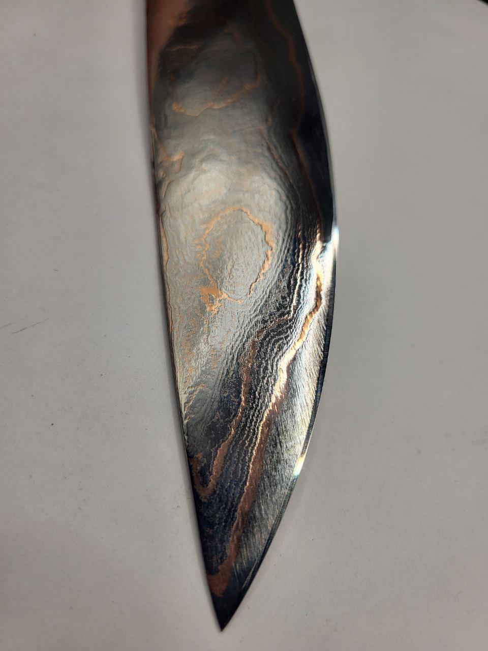 Big Allrounder Damastmesser mit Kupfer und markanter Shiny-Optik