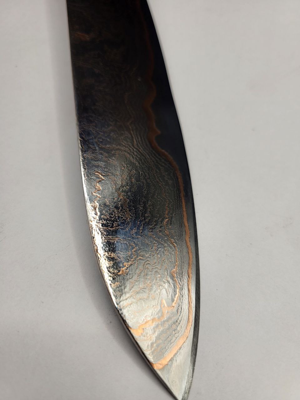 Big Allrounder Damastmesser mit Kupfer und markanter Shiny-Optik