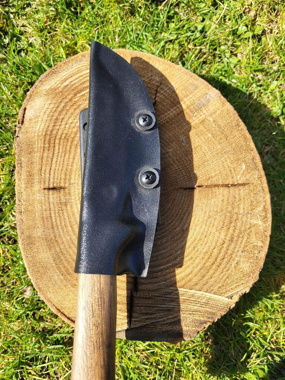 Damast Outdoormesser Nuss